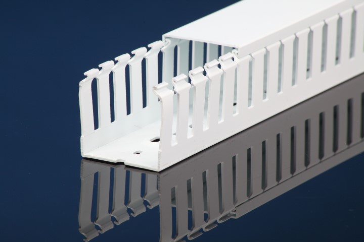 White Wide Finger Wire Duct T1-2240W